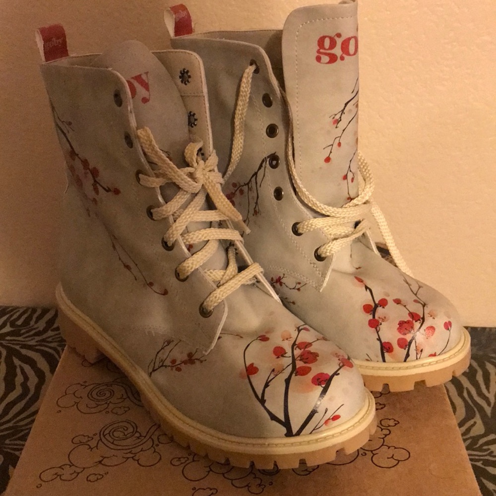 Cherry Blossom Goby Boots.